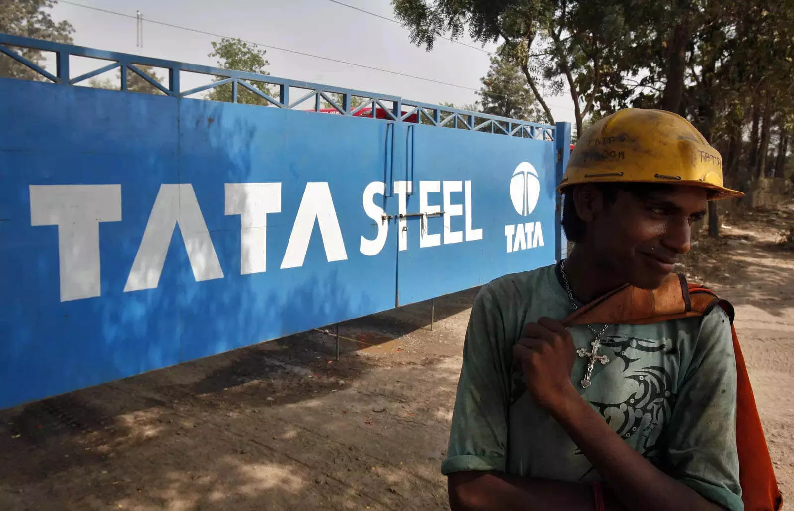 Tata Steel के शेयर में 2.21% की तेजी