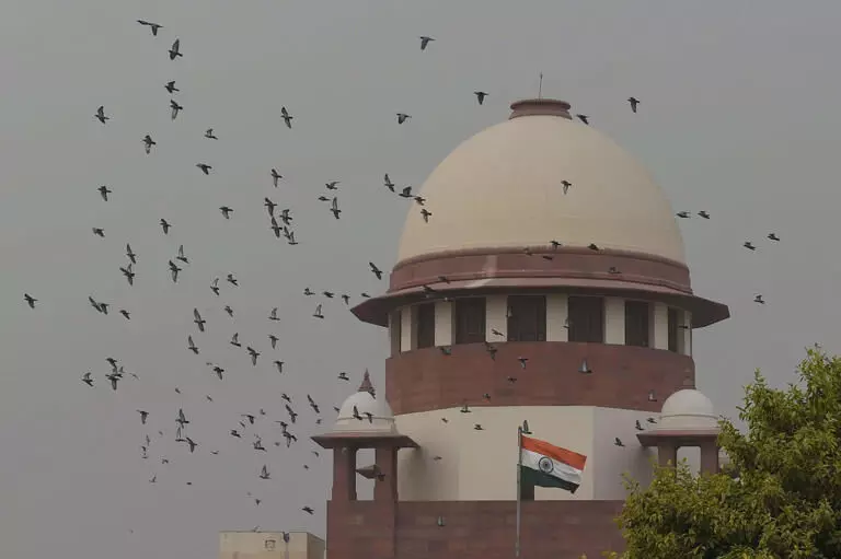 Supreme Court ने अस्पताल कर्मचारियों की सुरक्षा की याचिका पर केंद्र, उत्तराखंड से जवाब मांगा