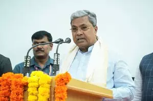 लोगों को कन्नड़ को मजबूत करना चाहिए: Siddaramaiah