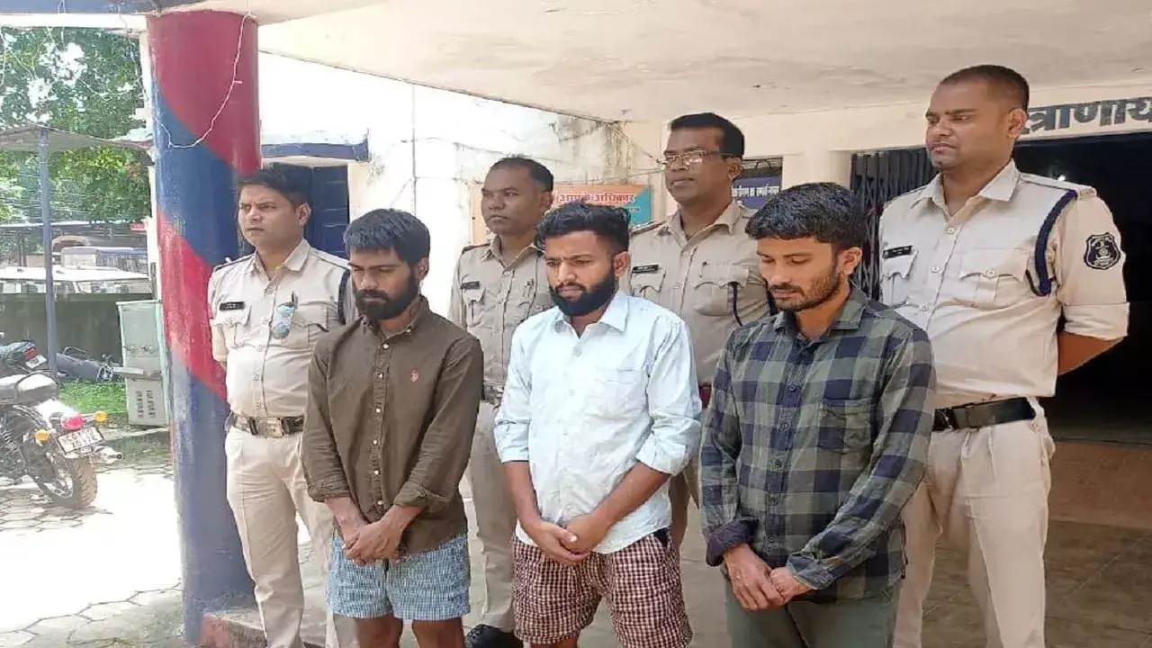 डेढ़ करोड़ की ठगी, पूर्व बैंक मैनेजर पुलिस की गिरफ्त में