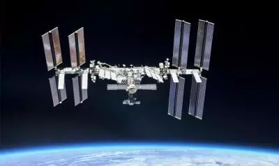 रूसी अंतरिक्ष यात्रियों ने ISS पर सबसे लंबे समय तक रहने का रिकॉर्ड तोड़ा