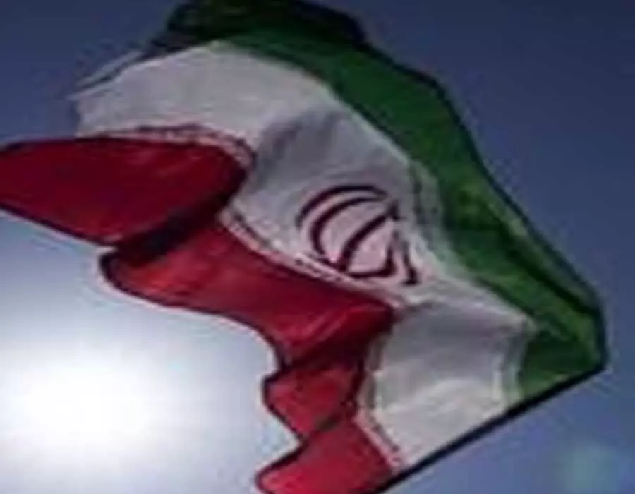 Iran ने सैन्य परेड में स्वदेशी मिसाइल और ड्रोन का अनावरण किया