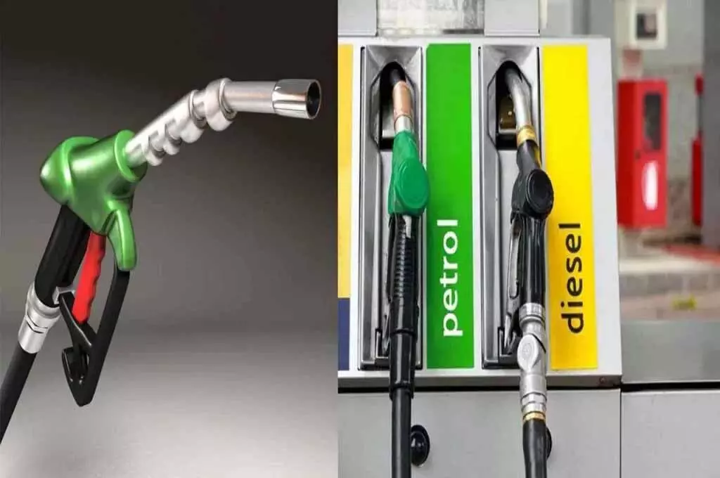 Petrol-diesel price : भुवनेश्वर में लगातार दूसरे दिन आज पेट्रोल-डीजल की कीमतों में कमी आई