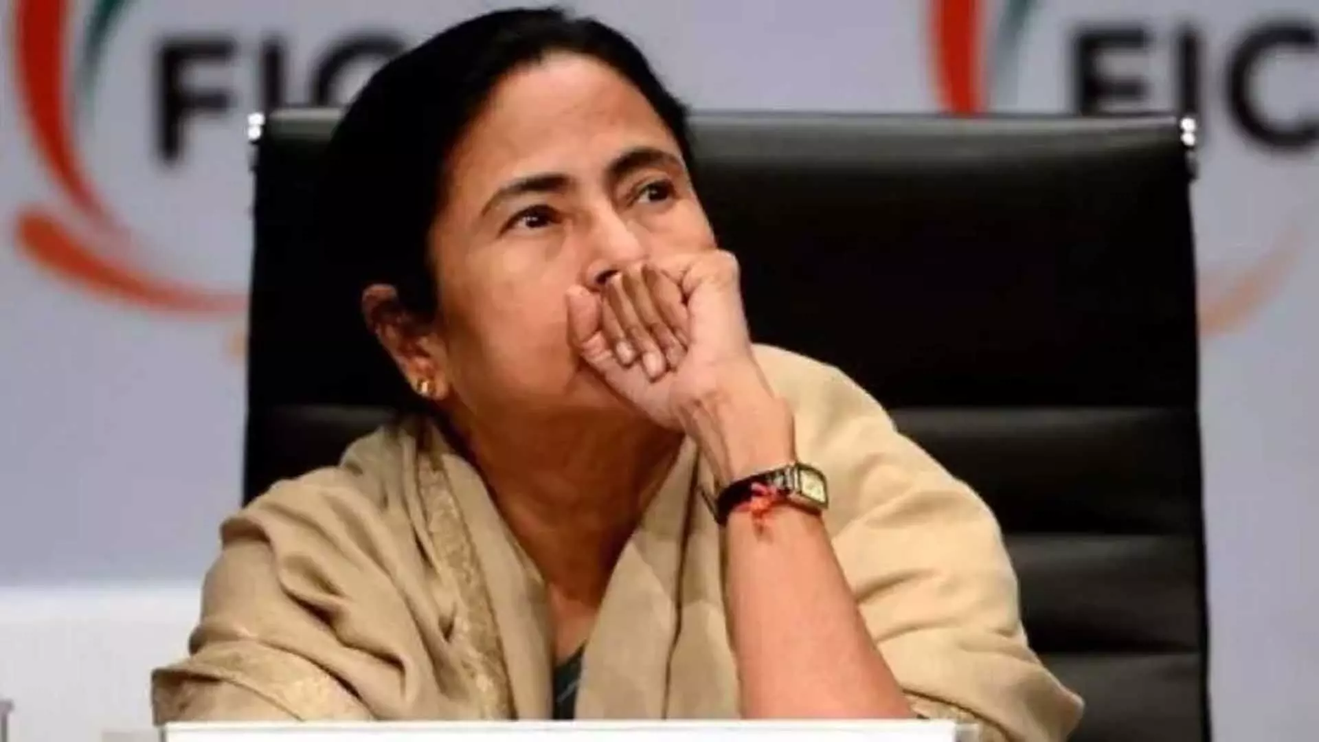 ममता ने Bengal बाढ़ पर फिर पीएम मोदी को लिखा पत्र