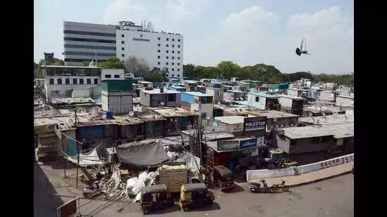 Pune: पांच साल बाद पाटिल एस्टेट झुग्गी बस्ती में झुग्गी पुनर्वास योजना शुरू की गई