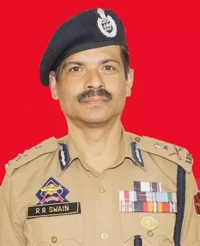 DGP स्वैन ने मादक पदार्थों को आतंकवाद के वित्तपोषण से जोड़ा