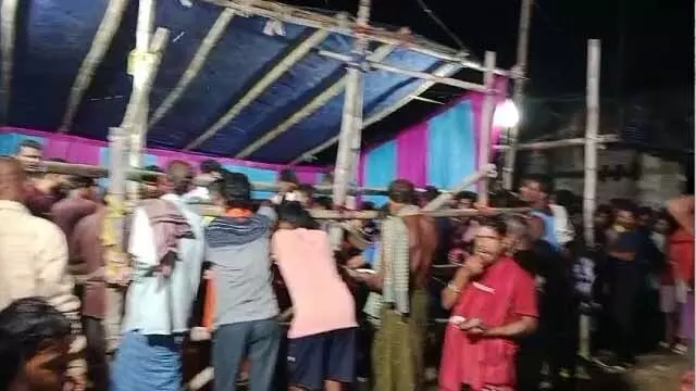 Odisha : बर्ड फ्लू के डर के बीच पुरी में मुफ्त चिकन पोकाड़ा के लिए भारी भीड़ उमड़ी