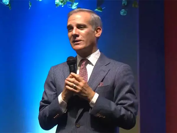 Garcetti ने दो नए वाणिज्य दूतावास खोलने के भारत के फैसले का किया स्वागत