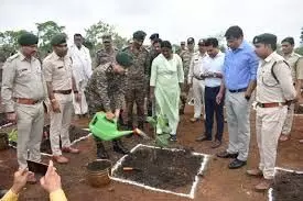 एनआईटी श्रीनगर ने वृक्षारोपण अभियान Ek Ped Maa Ke Naam का आयोजन किया