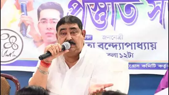 TMC  टीएमसी नेता अनुब्रत मंडल और उनकी बेटी जमानत पर रिहा होकर घर पहुंचेंगे