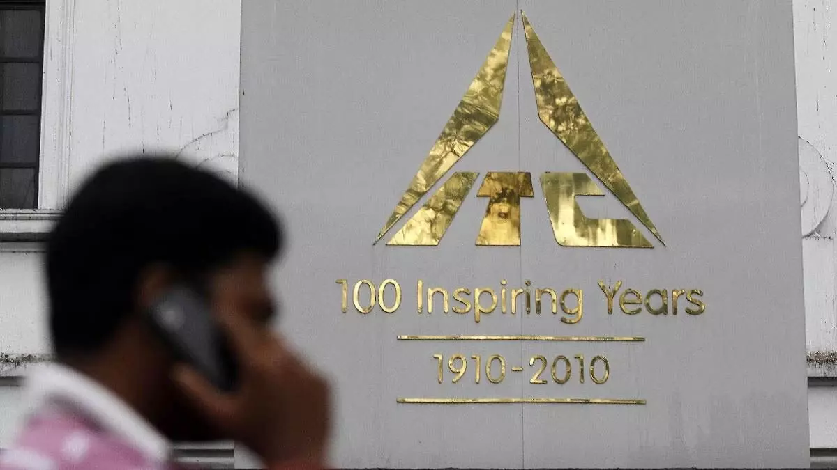 ITC के शेयर में -0.49% की गिरावट