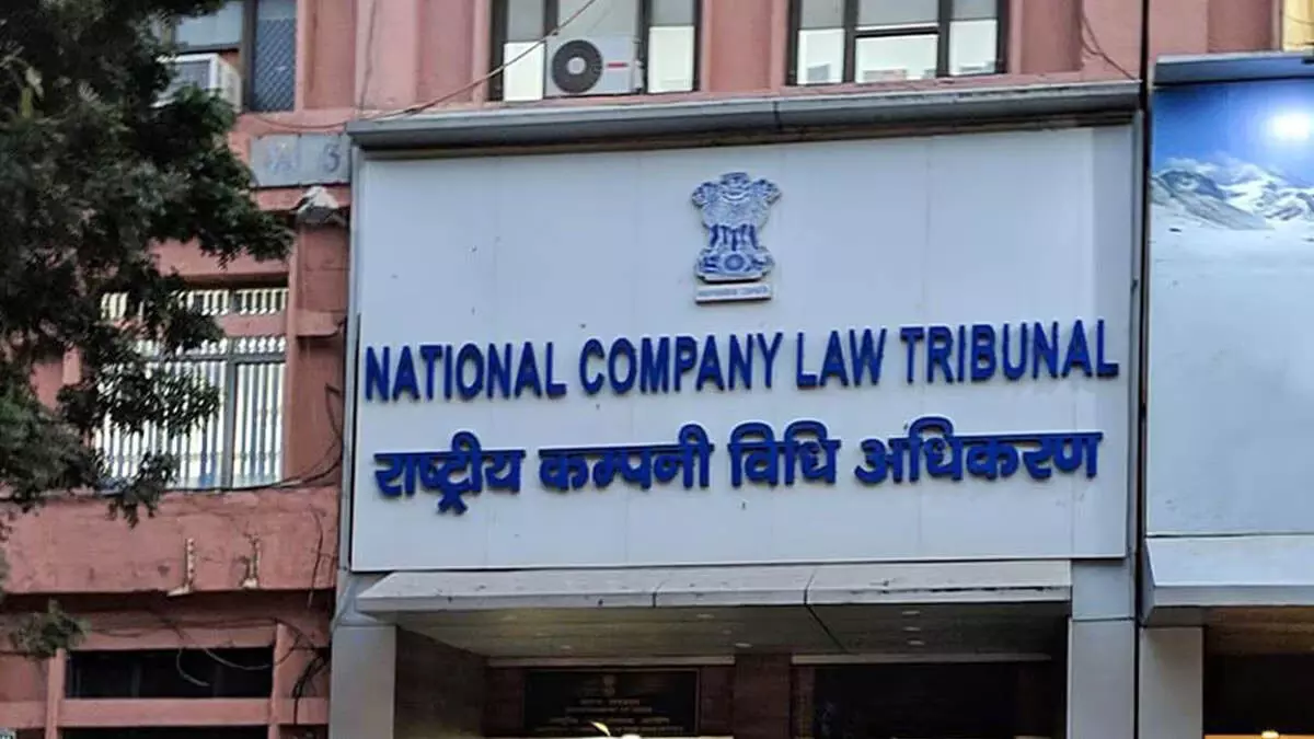 NCLT ने कर्ज में डूबी एयरलाइन को नोटिस जारी किया