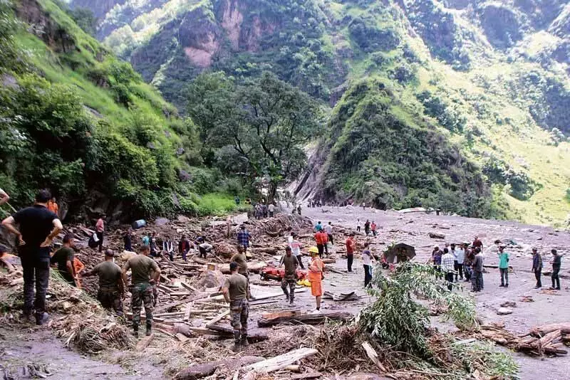 Himachal : समेज में बाढ़ प्रभावित स्कूलों में कक्षाएं फिर से शुरू करने के प्रयास जारी