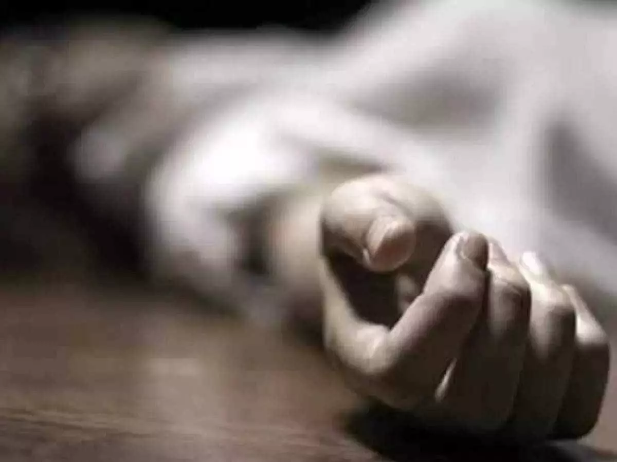 Suicide case : दस वर्षीय बच्ची की मौत से परिवार बेहाल