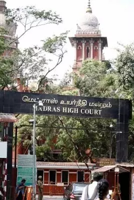 Madras HC ने विशेष श्रेणी के तहत प्रवेश के लिए ट्रांसजेंडर छात्र की याचिका खारिज की