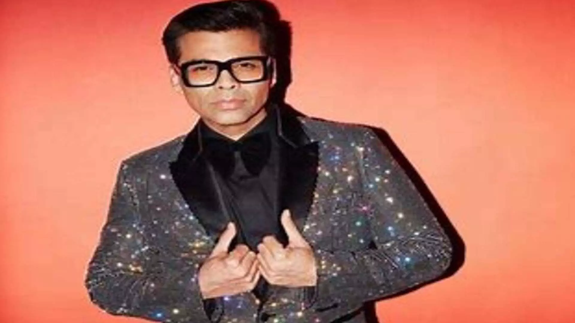 Karan Johar ने सिनेमाघरों में टिकट और एफएंडबी  सोसाइटी की आलोचना की