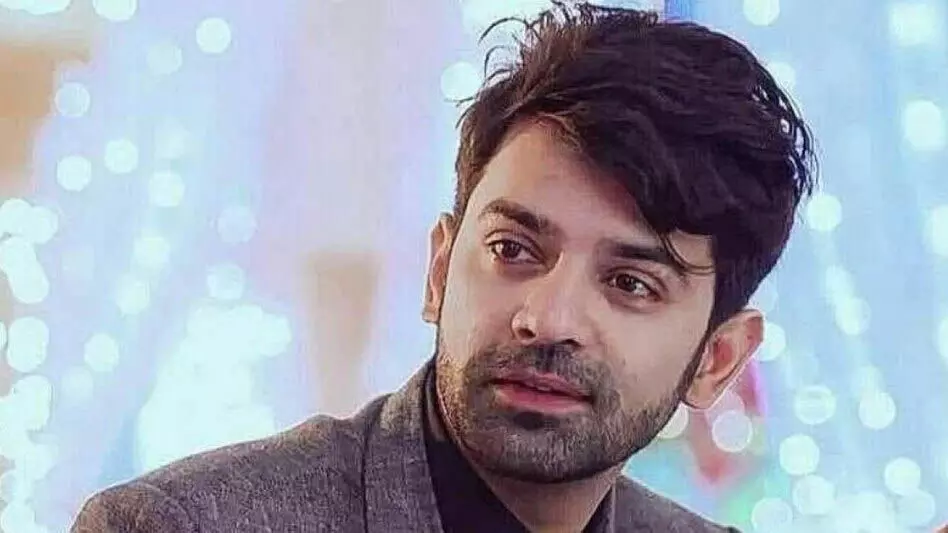 रात जवान है पर Barun Sobti