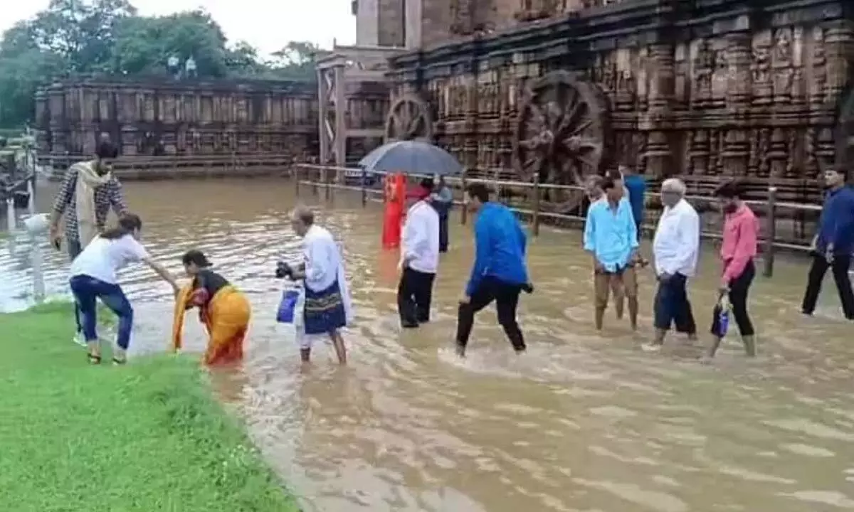 Odisha: बारिश के कारण कोणार्क मंदिर में जलभराव