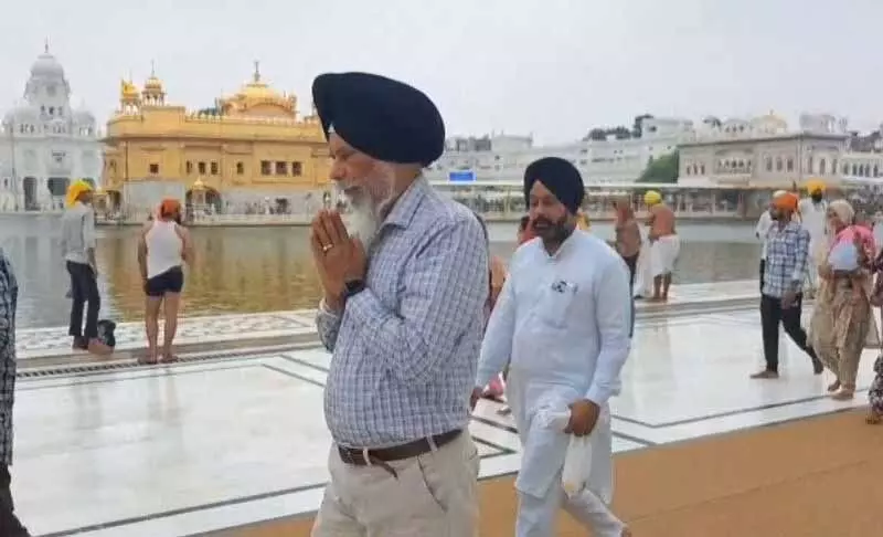 Akali Dal के पूर्व मंत्री रखड़ा जवाब देने के लिए अकाल तख्त के समक्ष पेश हुए