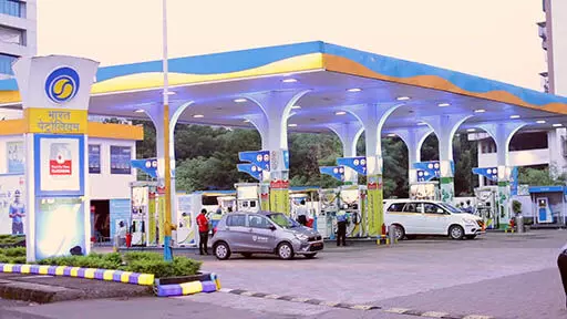 BPCL, HPCL, IOCL के शेयरों की कीमतों में 7% तक की बढ़त