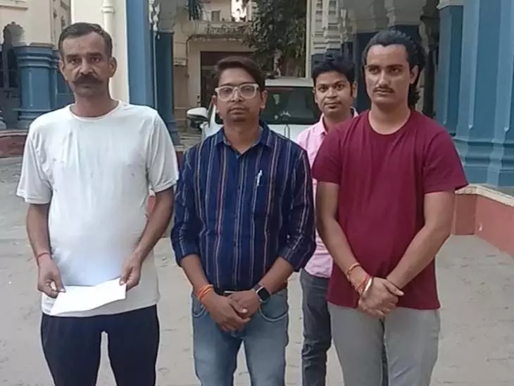 Sirohi बाबू ने फोन कर सर्विस खराब करने की दी धमकी, FIR दर्ज