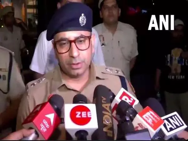 दिल्ली के नारायणा में हुई फायरिंग: DCP ने कहा- तीन लोगों की पहचान कर ली गई है