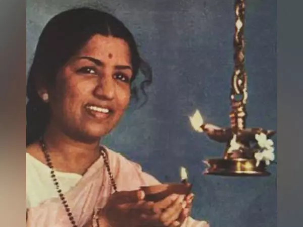 Lata Mangeshkar की विरासत का जश्न: उनकी जयंती पर श्रद्धांजलि