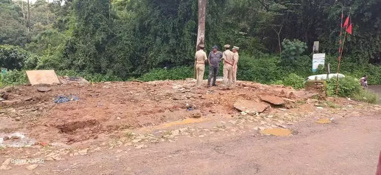 अधिकारियों ने Telangana के सदाशिवपेट में शिल्पा वेंचर द्वारा नहर की भूमि पर अतिक्रमण की पुष्टि की