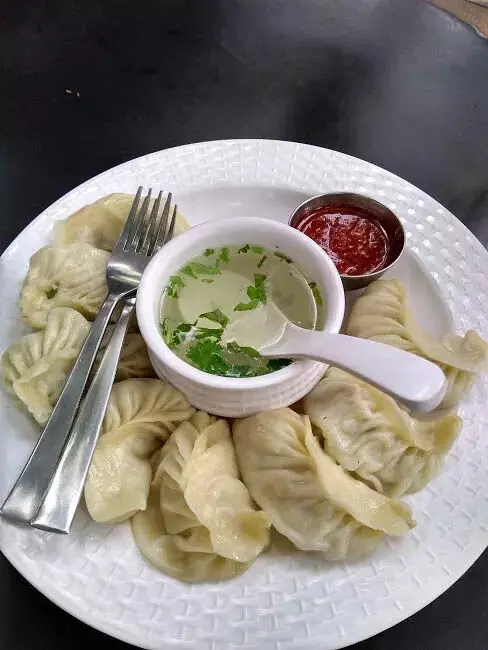 Momos खाना पसंद है तो नेपाली कोथे ट्राई करे