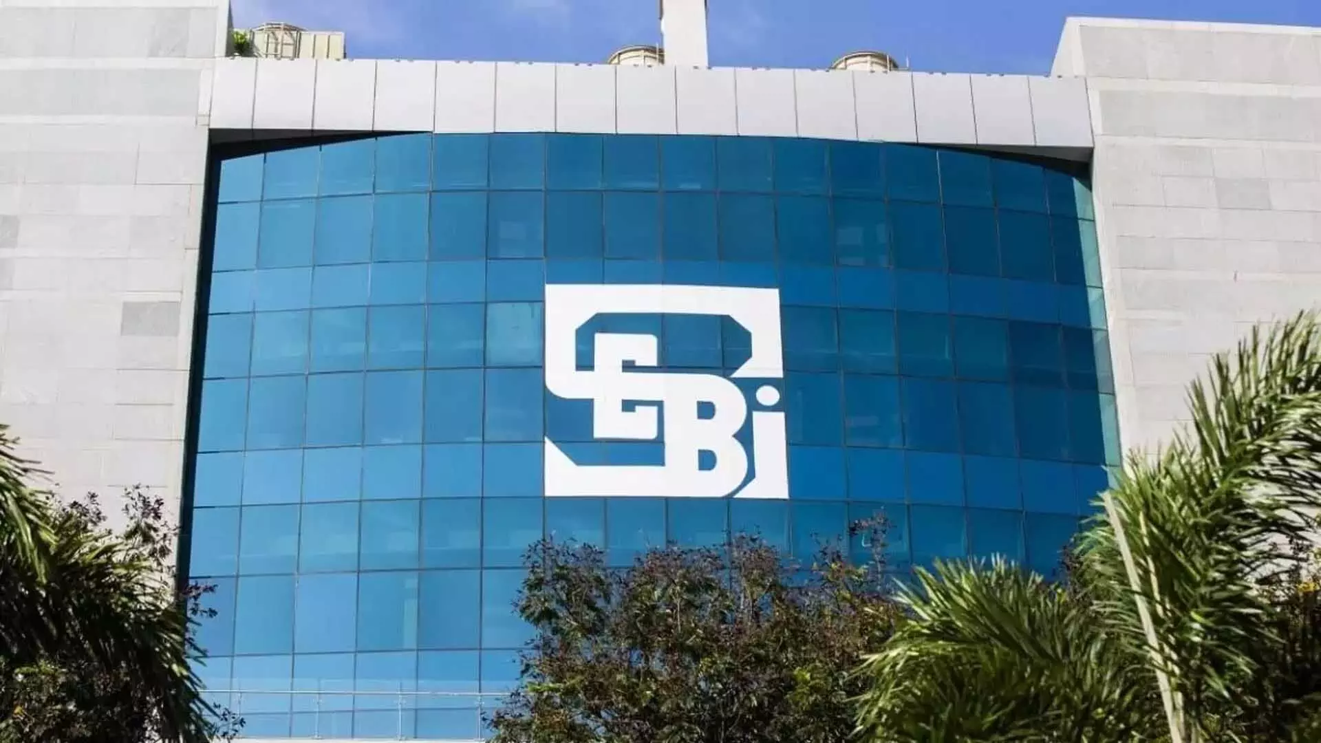 SEBI ने ब्रोकर्स के लिए रिपोर्टिंग प्रारूप को सरल बनाया