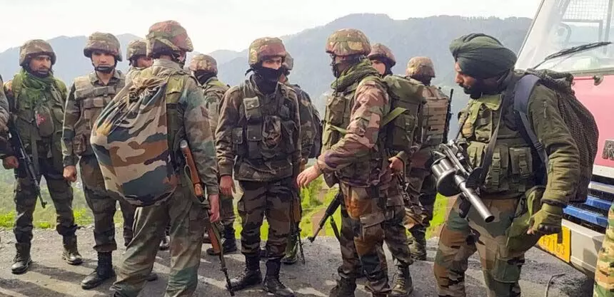 Kulgam encounter: दो टीआरएफ आतंकवादी मारे गए, 5 सुरक्षाकर्मी घायल