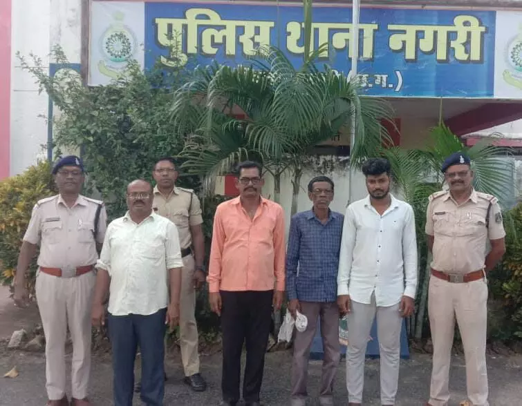 जुआरियों के ठिकानों में पुलिस की रेड, कई गिरफ्तार