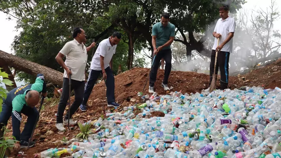 Meghalaya : उमियम झील में स्वच्छता अभियान का उद्देश्य पर्यावरण जागरूकता बढ़ाना