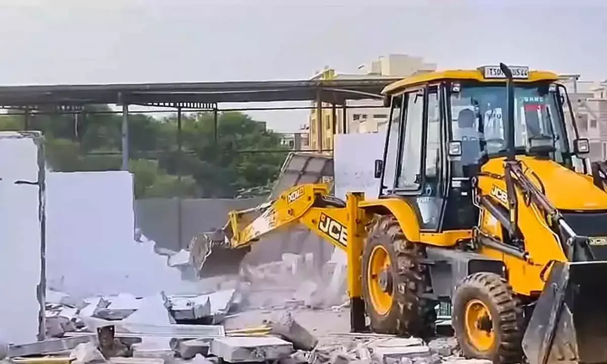 bulldozers की कमी के कारण शिल्पा वेंचर में नल्लवगु का जीर्णोद्धार कार्य रुका