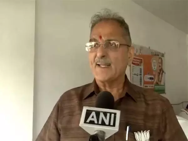 बांग्लादेश में हिंदुओं की हत्या पर चुप रहती हैं महबूबा मुफ्ती: BJP ने की आलोचना