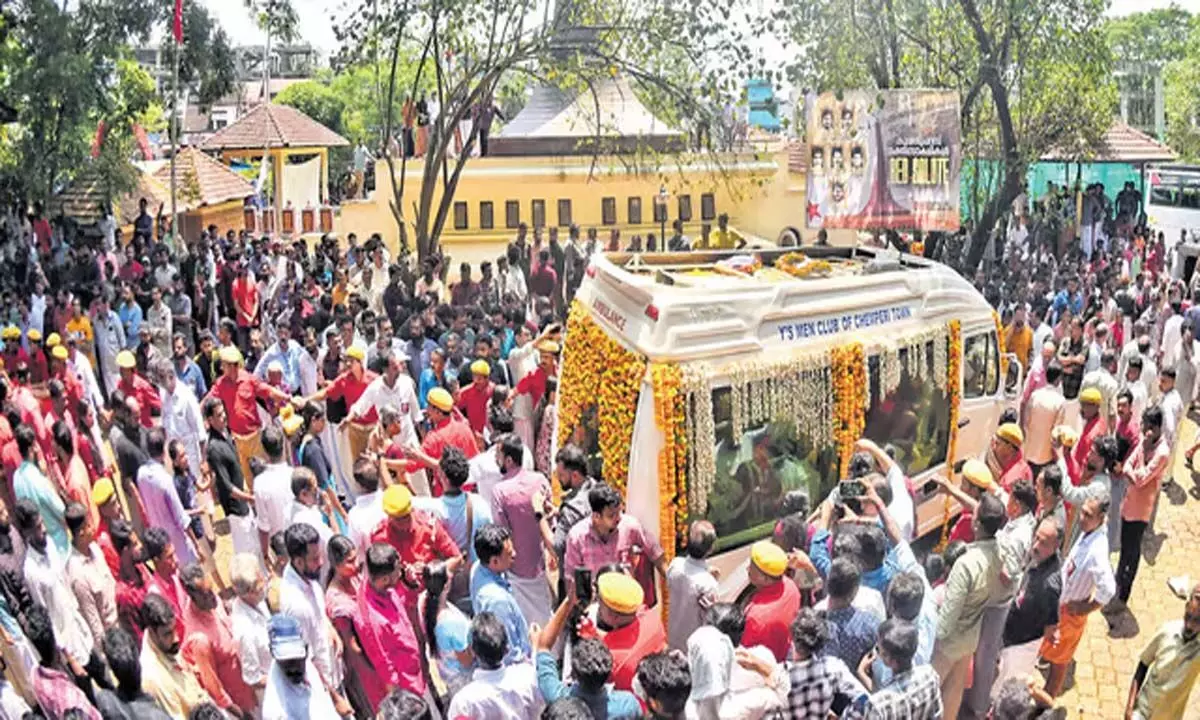 कन्नूर के ‘जीवित शहीद’ पुष्पन को सुपुर्द-ए-खाक किया गया