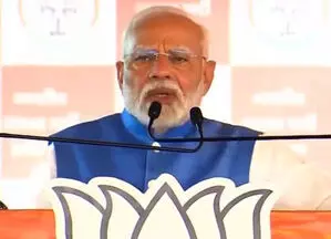 पीएम मोदी ने मल्लिकार्जुन खड़गे को फोन कर ली सेहत की जानकारी, चुनावी रैली में बिगड़ी थी तबीयत