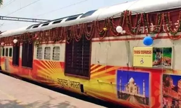 भारत गौरव एक्सप्रेस ने Secunderabad से अयोध्या-काशी यात्रा शुरू की