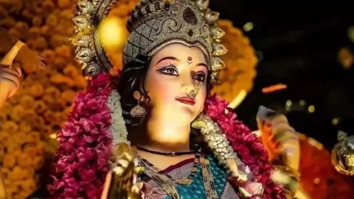 Shardiya Navratri करें इन चीजों का दान, माता रानी होंगी प्रसन्न