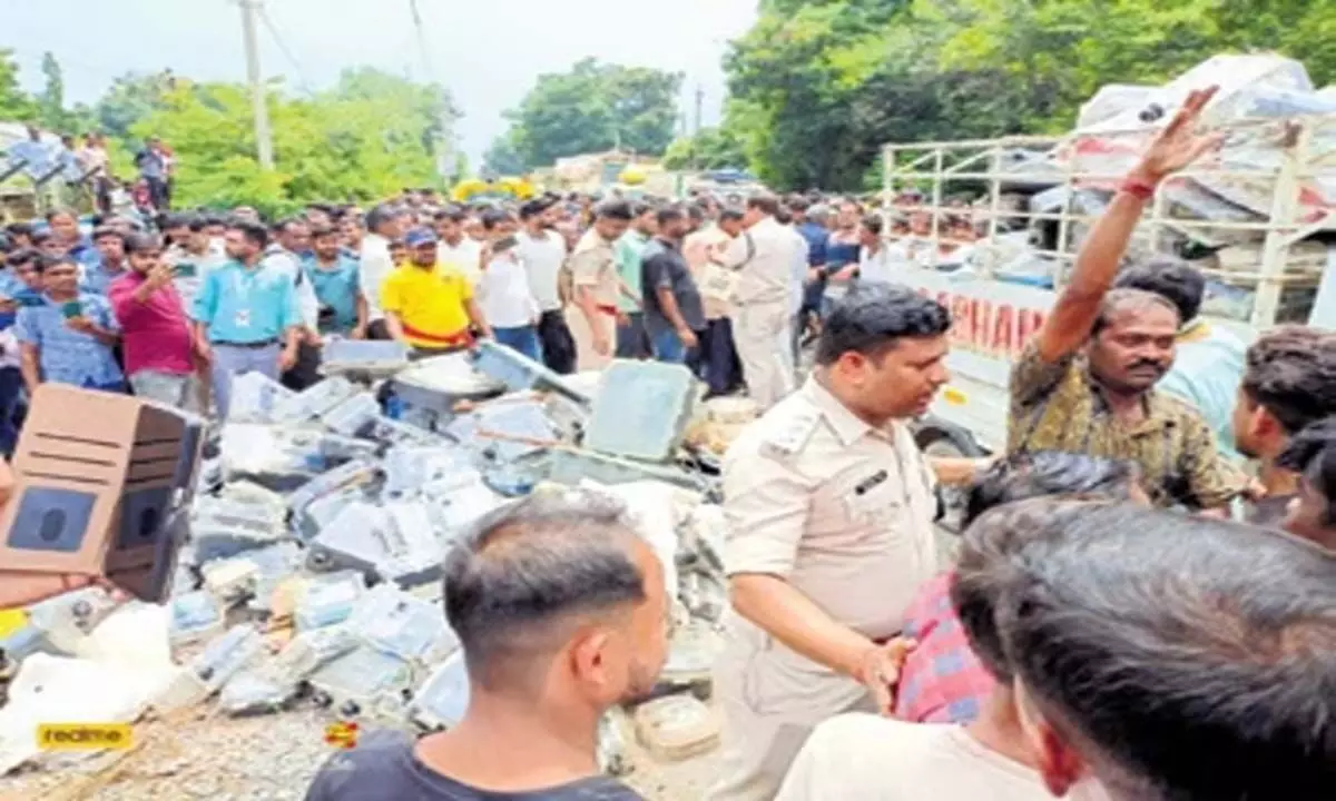 Odisha: किसानों ने टीपीडब्ल्यूओडीएल और डंप मीटरों के खिलाफ प्रदर्शन किया