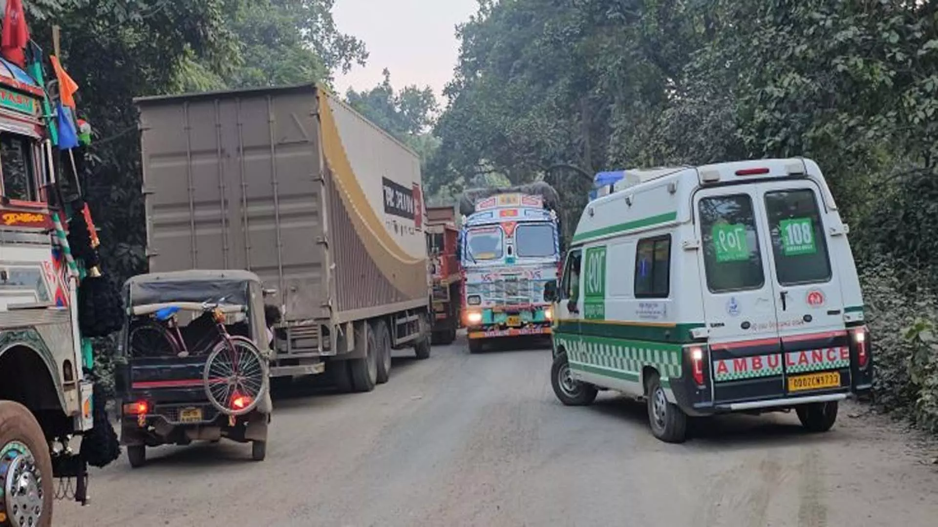 13 kilometer long jam: द्वारसुनी घाट पर राष्ट्रीय राजमार्ग चार दिनों तक जाम रहा