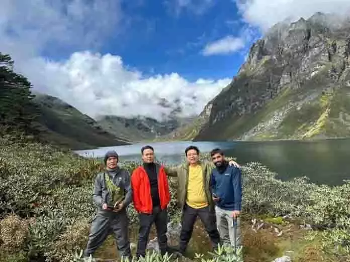 Arunachal : जेरजांग झील से ग्लेशियल झील विस्फोट बाढ़ (जीएलओएफ) का खतरा कम, डीडीएमए टीम ने कहा