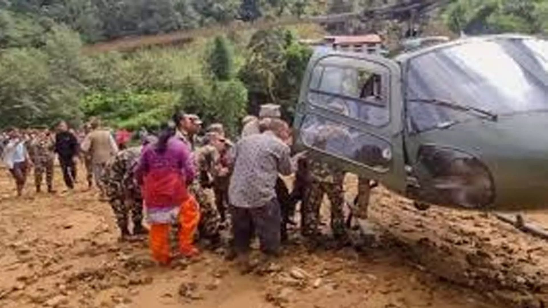 नेपाल में बाढ़ और भूस्खलन से 200 से अधिक लोगों की मौत