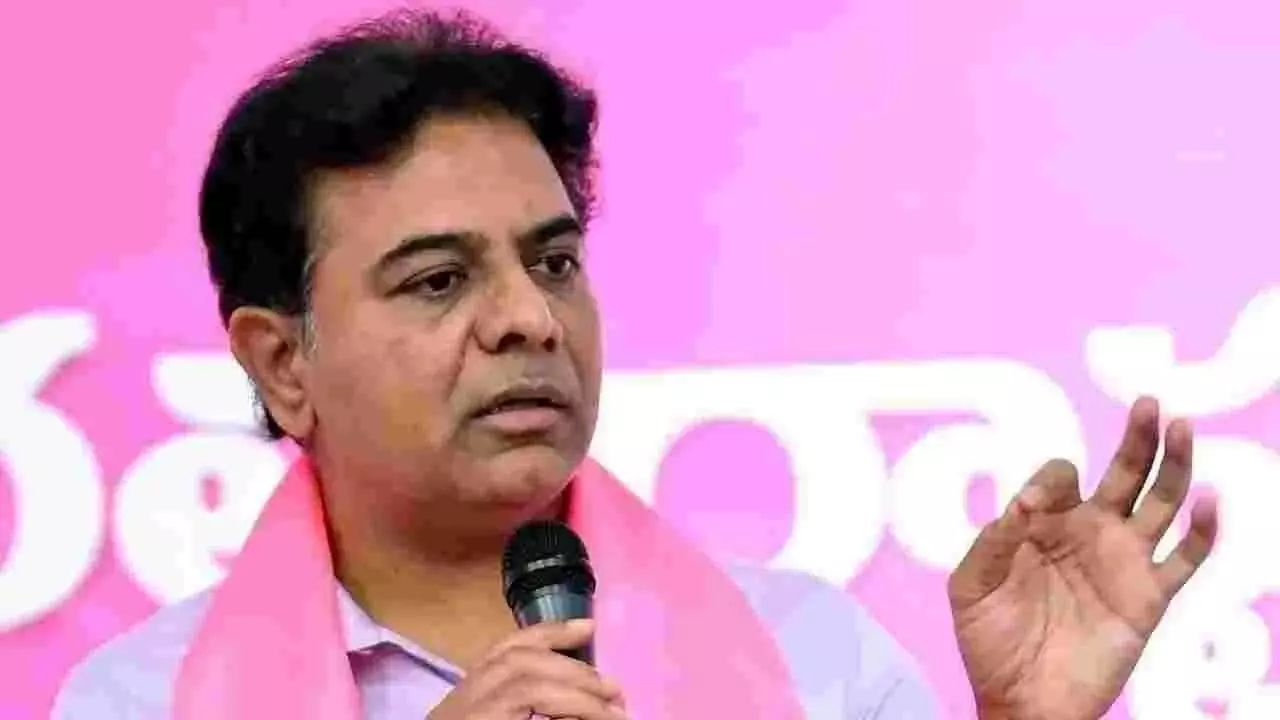 KTR ने रेवंत को अपने रिश्तेदारों के घर गिराने की चुनौती दी