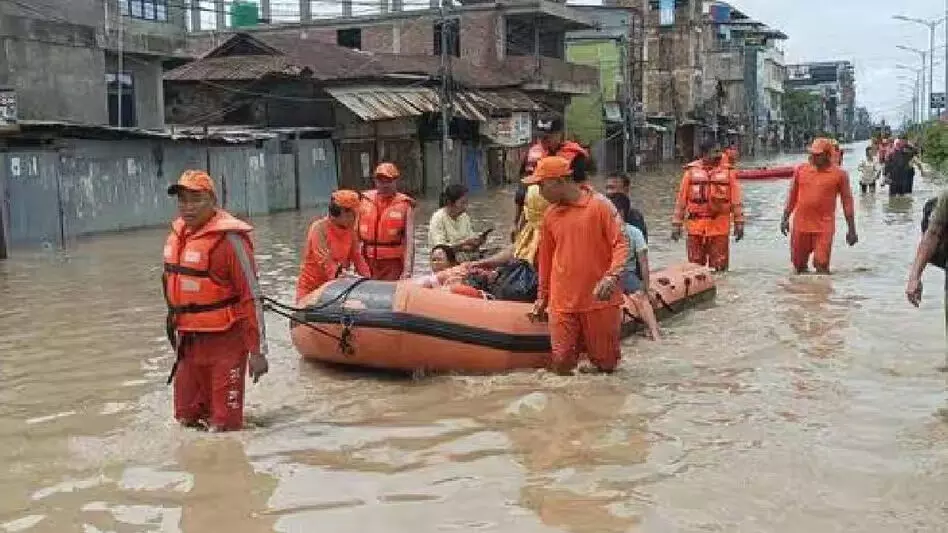 केंद्र ने बाढ़ प्रभावित Manipur , त्रिपुरा और गुजरात की सहायता के लिए 675 करोड़ रुपये आवंटित किए