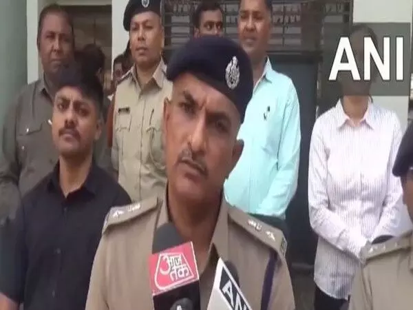 Gujarat: ट्रेन को पटरी से उतारने और यात्रियों से लूटपाट की कोशिश करने के आरोप में दो गिरफ्तार