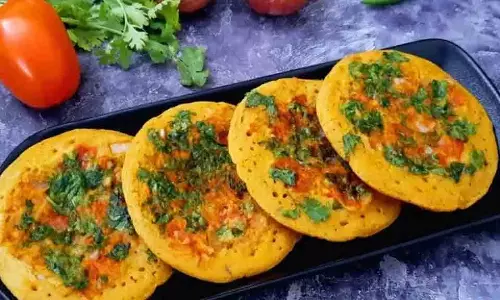 Moong Dal Recipes: मूंग दाल से बनाएं ये स्वादिष्ट व्यंजन Moong Dal Recipes: मूंग दाल से बनाएं ये स्वादिष्ट व्यंजन