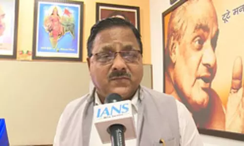 आप के नेता सड़कों पर कर रहे नौटंकी, खुल चुकी है इनकी कलई : राधा मोहन अग्रवाल