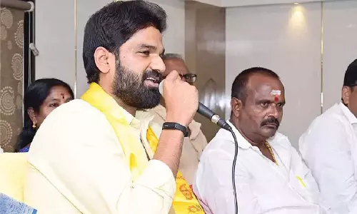 Andhra: आइए भीमिली को शीर्ष स्थान पर ले जाएं: रवि तेजा Andhra: आइए भीमिली को शीर्ष स्थान पर ले जाएं: रवि तेजा