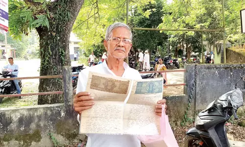 सेवानिवृत्त शिक्षक नागेन कलिता ने पूर्व ARSU अध्यक्ष रमेन सिंह राभा पर जमीन हड़पने का आरोप
